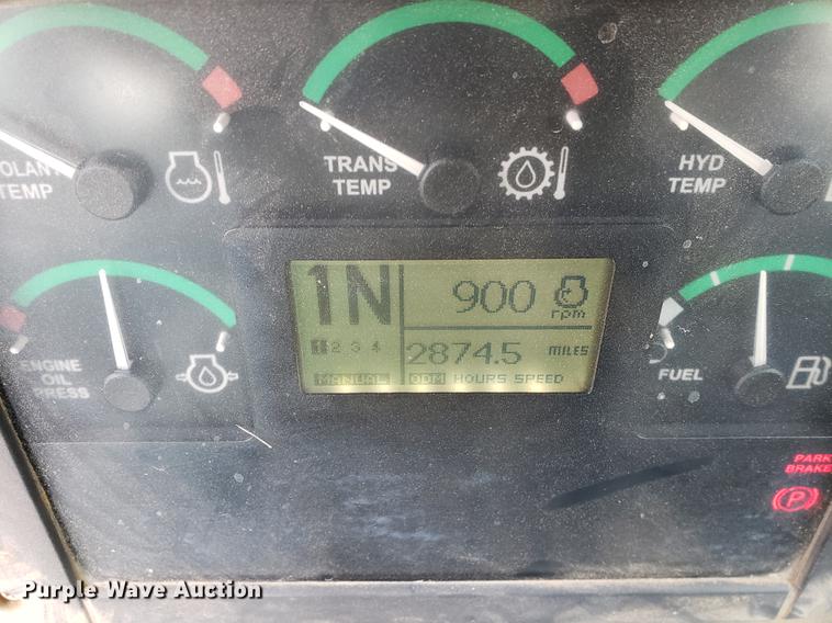 image for item DF2421 2004 John Deere 744J wheel loader