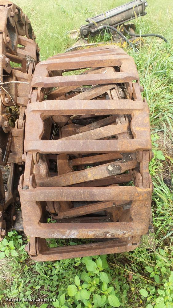 image for item DF4321 Grouser skid steer tracks
