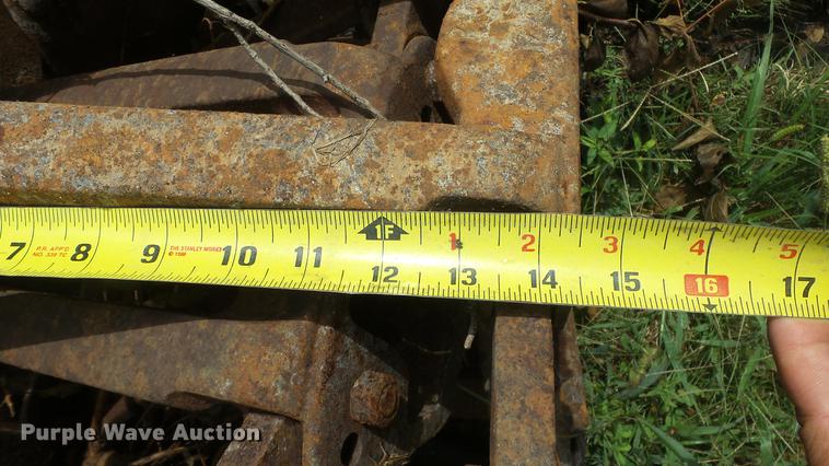 image for item DF4321 Grouser skid steer tracks