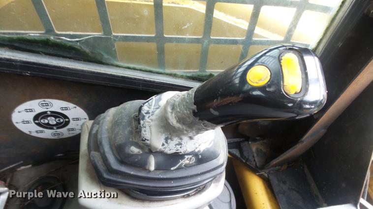 image for item DF4325 2003 Caterpillar 277 skid steer