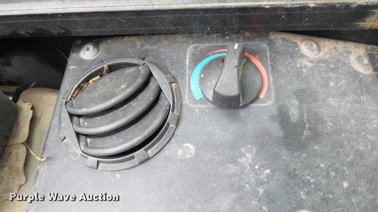 image for item DF4325 2003 Caterpillar 277 skid steer