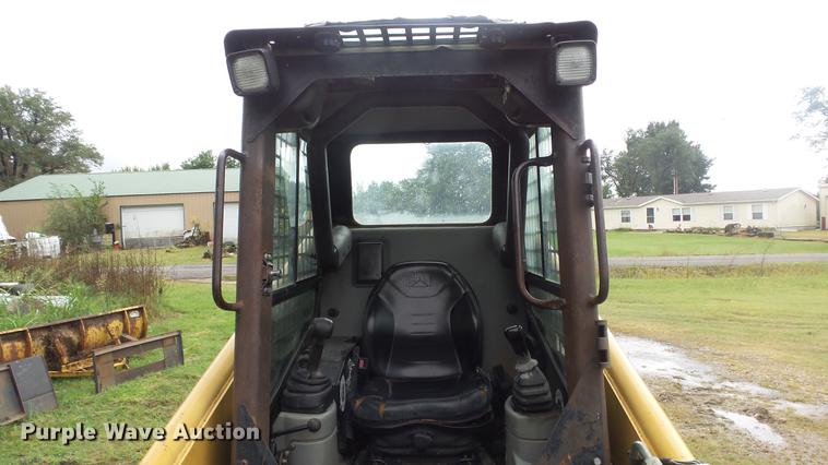 image for item DF4325 2003 Caterpillar 277 skid steer