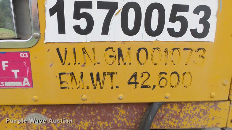 image for item DF4326 1986 Mack RW653 semi truck