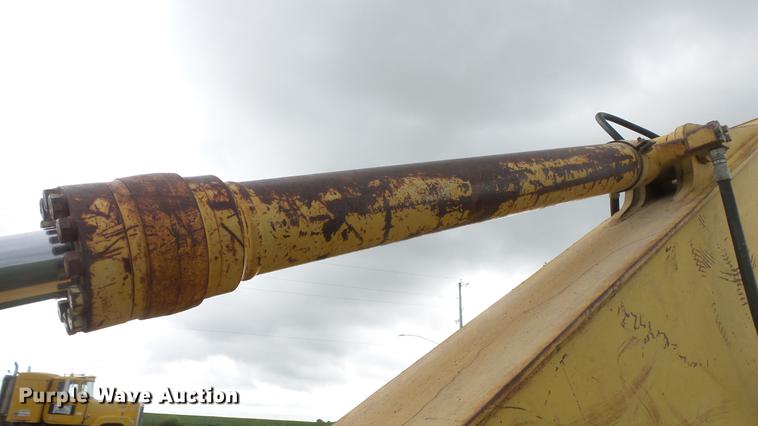 image for item DF4328 1995 Komatsu PC150-5 excavator