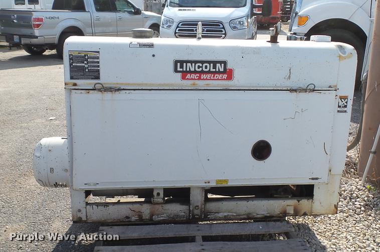 image for item DM9892 Lincoln SA300-TM27 Classic III welder/generator