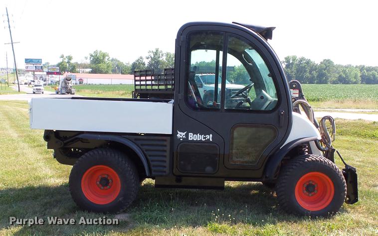 image for item DM9909 2007 Bobcat Toolcat 5600 utility work machine