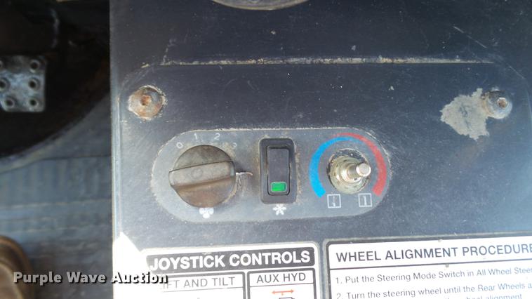 image for item DM9909 2007 Bobcat Toolcat 5600 utility work machine