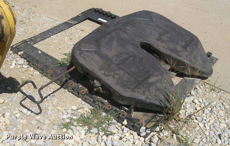 image for item DQ9747 Fontaine air operated fifth wheel plate