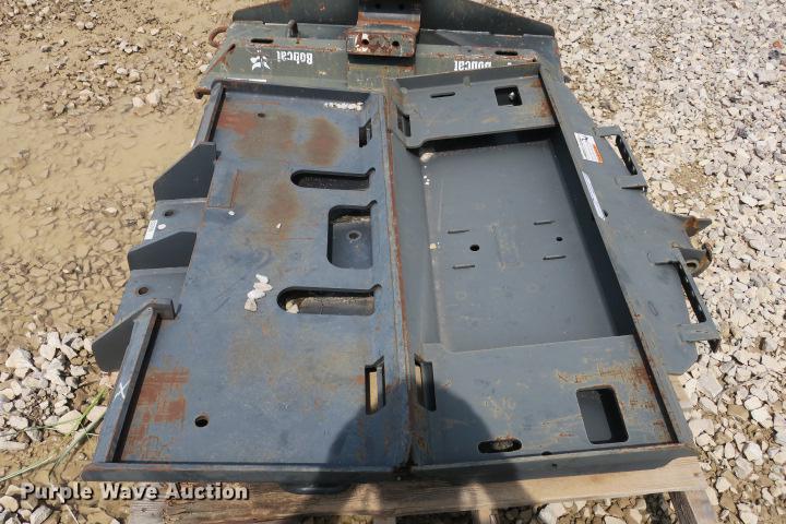 image for item DS9508 (2) skid steer mounting brackets