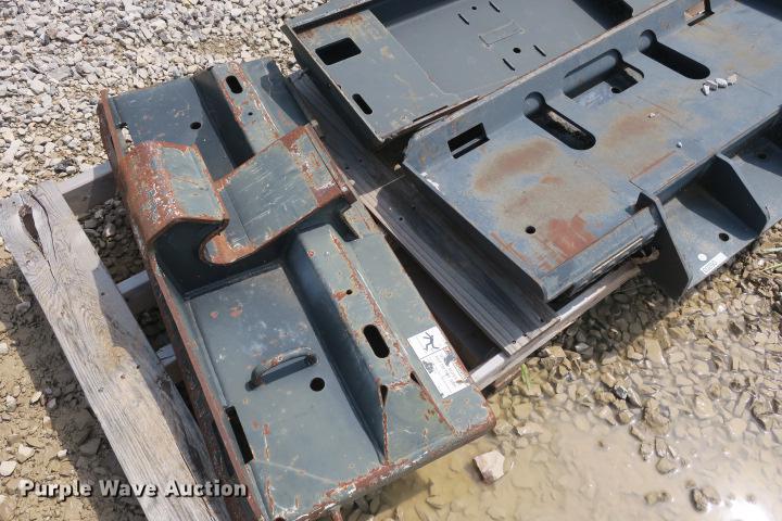 image for item DS9508 (2) skid steer mounting brackets