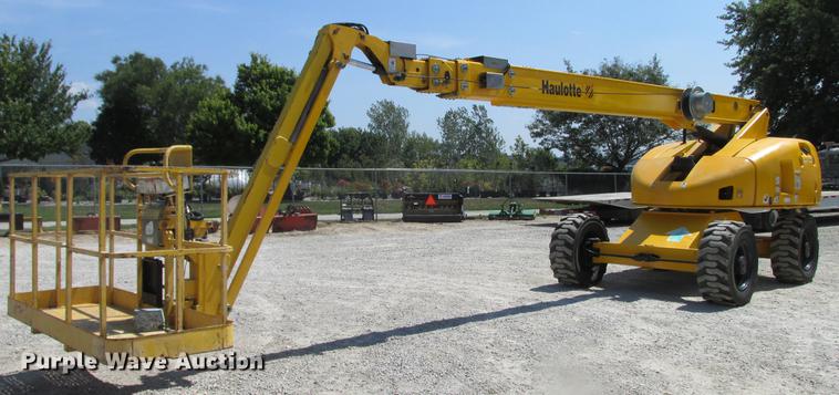 image for item DX9450 2005 Haulotte HB68J boom lift
