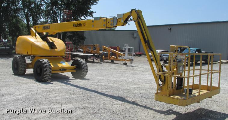 image for item DX9450 2005 Haulotte HB68J boom lift
