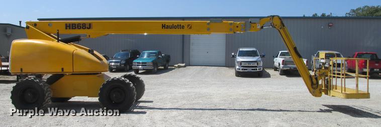 image for item DX9450 2005 Haulotte HB68J boom lift