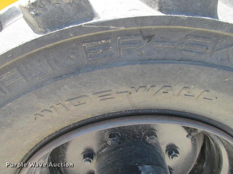 image for item DX9450 2005 Haulotte HB68J boom lift