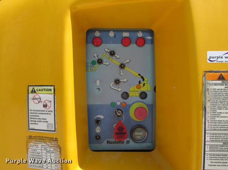 image for item DX9450 2005 Haulotte HB68J boom lift
