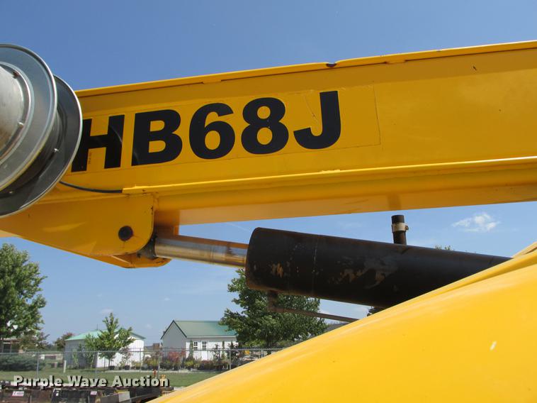 image for item DX9450 2005 Haulotte HB68J boom lift