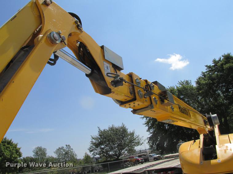 image for item DX9450 2005 Haulotte HB68J boom lift