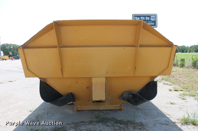image for item DZ9978 Caterpillar 740B haul truck bed