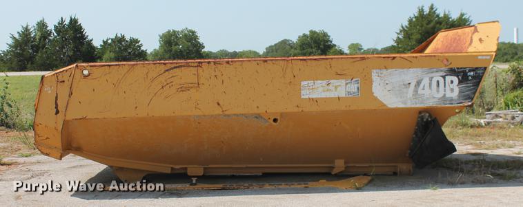 image for item DZ9978 Caterpillar 740B haul truck bed