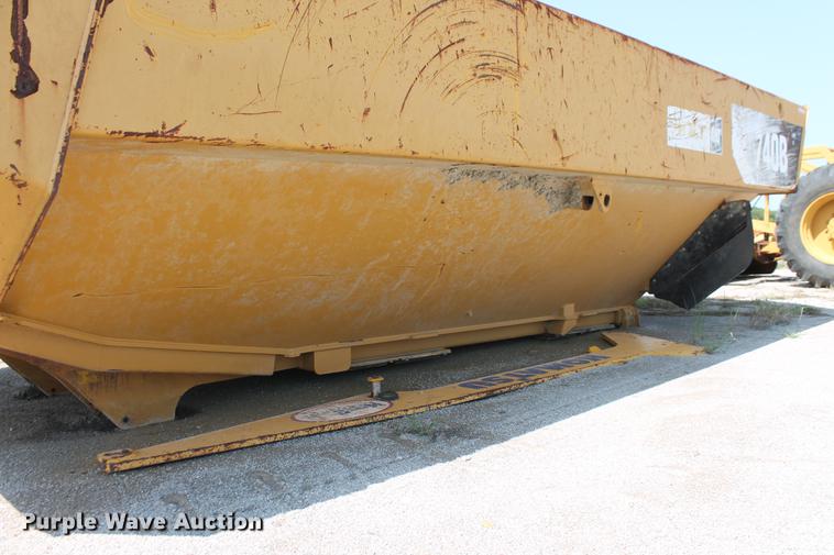 image for item DZ9978 Caterpillar 740B haul truck bed