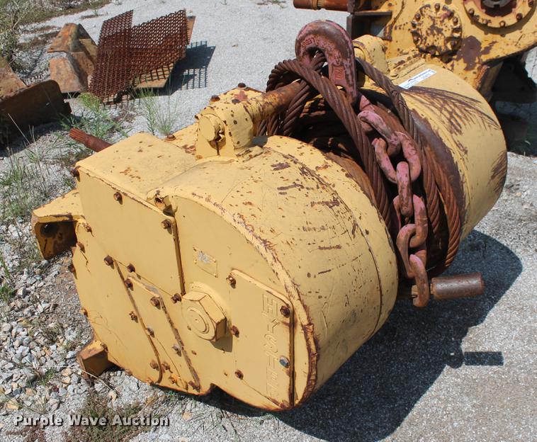 image for item DZ9979 Hyster dozer winch