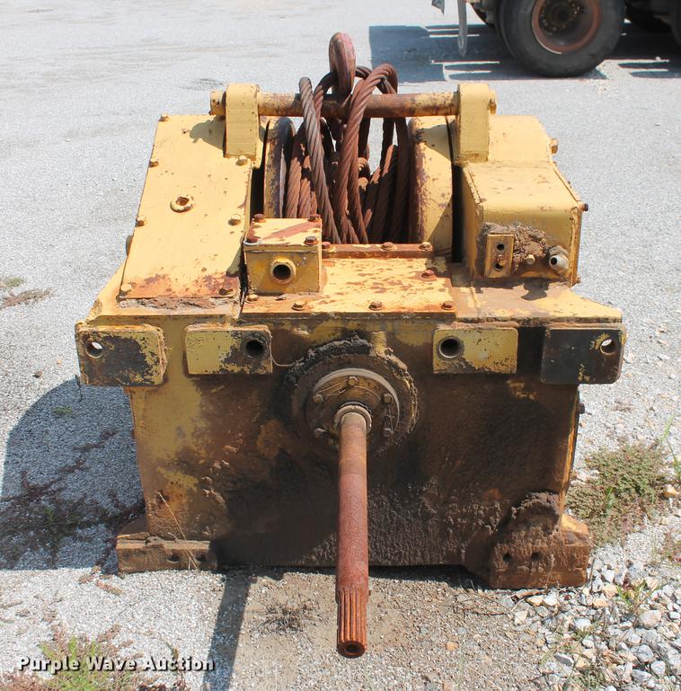 image for item DZ9979 Hyster dozer winch
