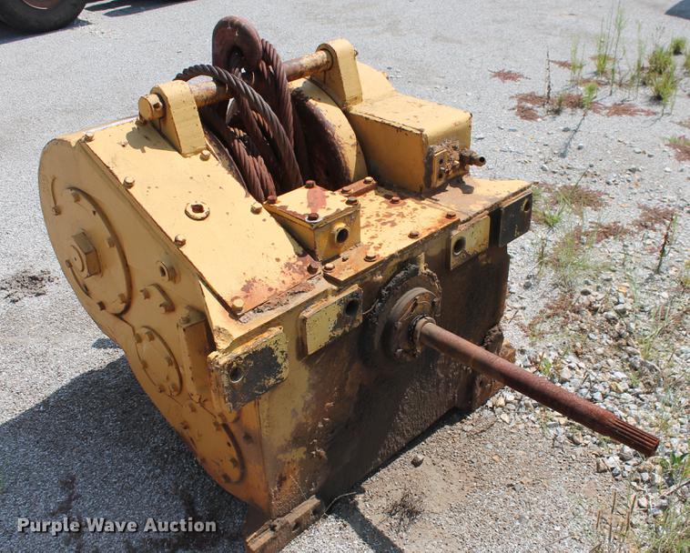 image for item DZ9979 Hyster dozer winch