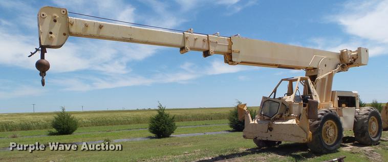 image for item DZ9980 Galion KC10 crane