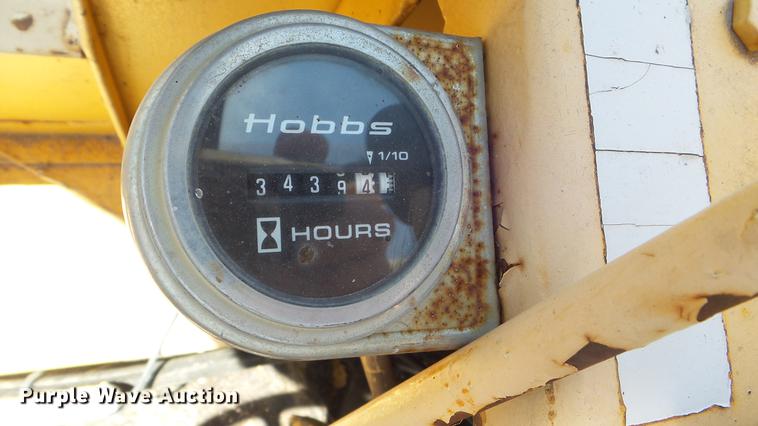 image for item DZ9980 Galion KC10 crane