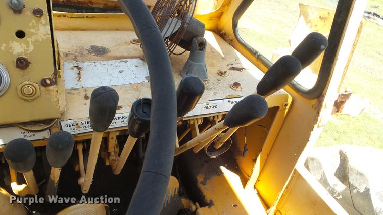 image for item DZ9980 Galion KC10 crane