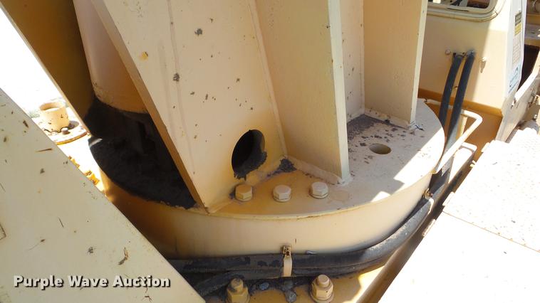 image for item DZ9980 Galion KC10 crane