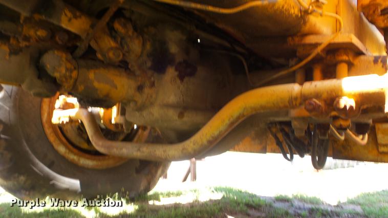 image for item DZ9980 Galion KC10 crane