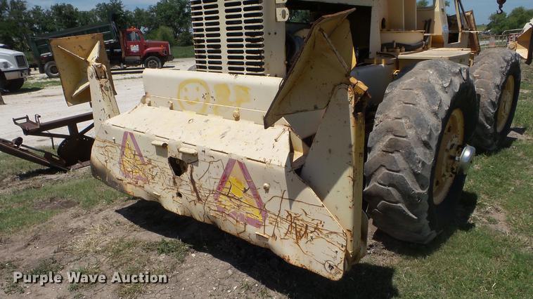 image for item DZ9980 Galion KC10 crane