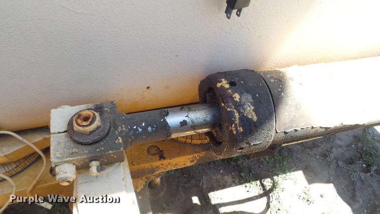 image for item DZ9980 Galion KC10 crane