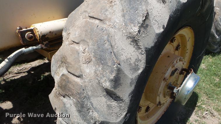 image for item DZ9980 Galion KC10 crane