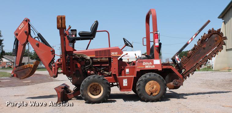 image for item DZ9990 2003 Ditch Witch 3610DD trencher