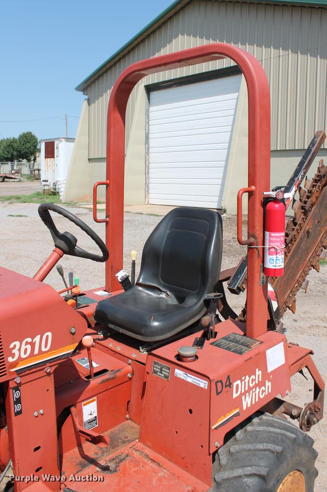 image for item DZ9990 2003 Ditch Witch 3610DD trencher