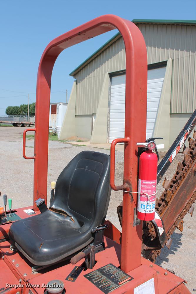 image for item DZ9990 2003 Ditch Witch 3610DD trencher