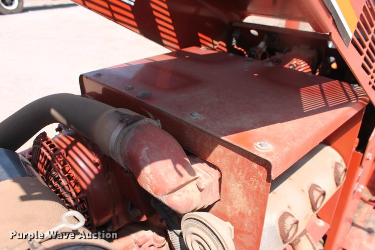 image for item DZ9990 2003 Ditch Witch 3610DD trencher