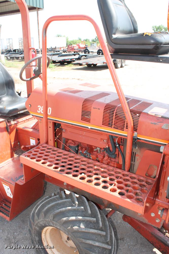 image for item DZ9990 2003 Ditch Witch 3610DD trencher