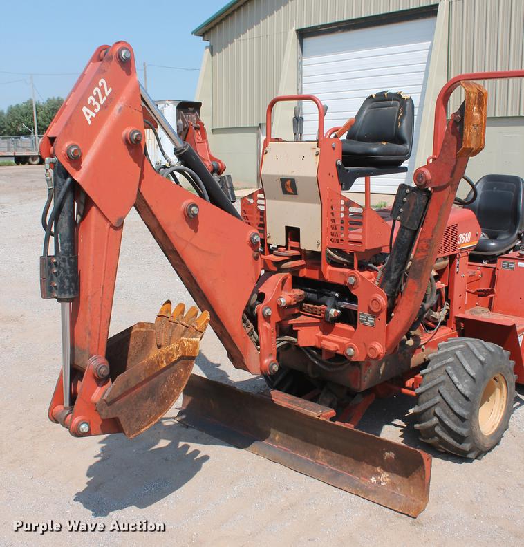 image for item DZ9990 2003 Ditch Witch 3610DD trencher