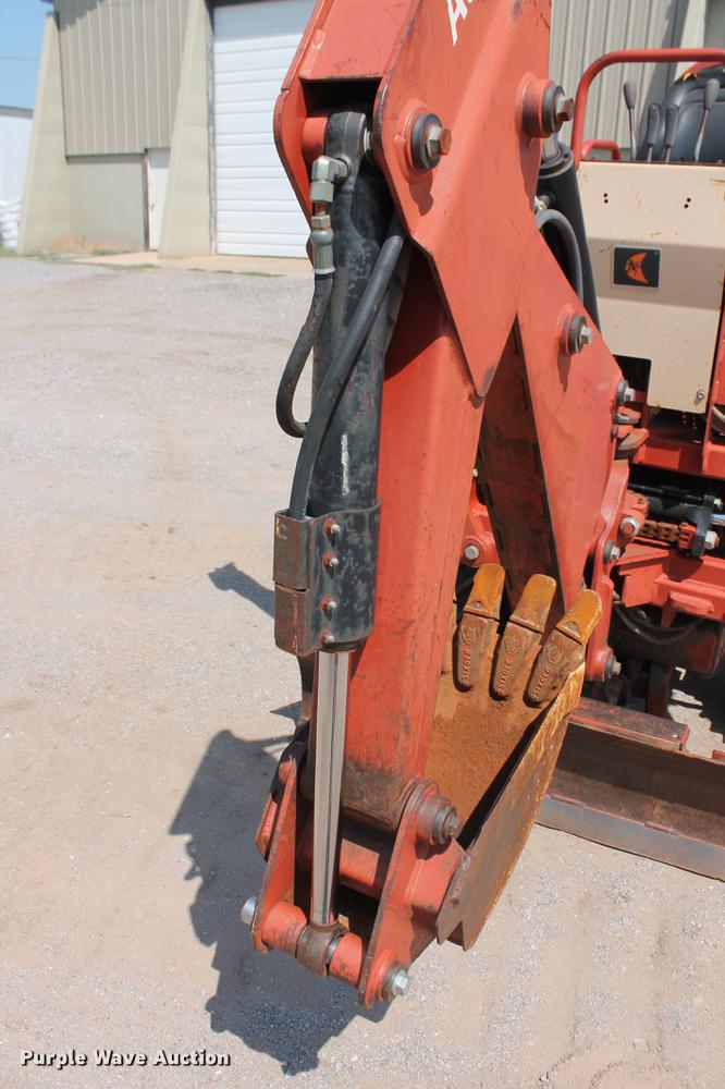 image for item DZ9990 2003 Ditch Witch 3610DD trencher