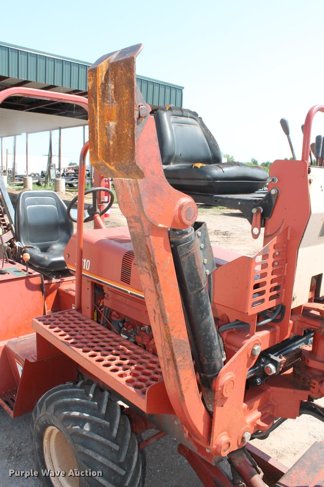 image for item DZ9990 2003 Ditch Witch 3610DD trencher