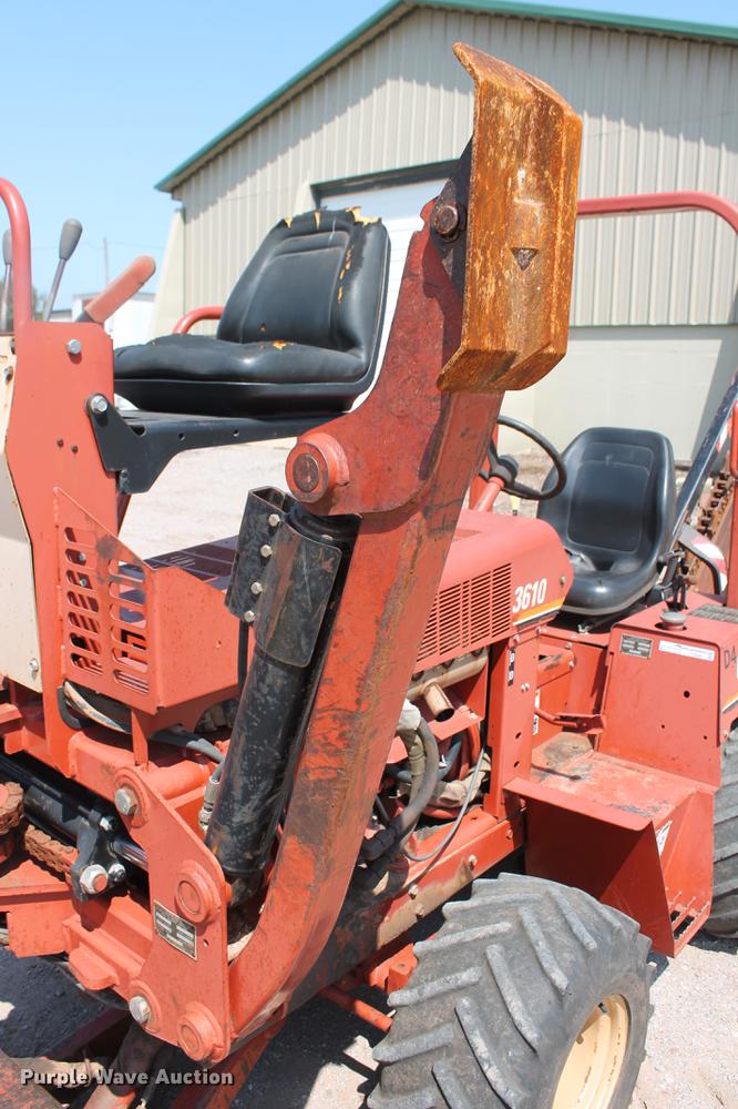 image for item DZ9990 2003 Ditch Witch 3610DD trencher