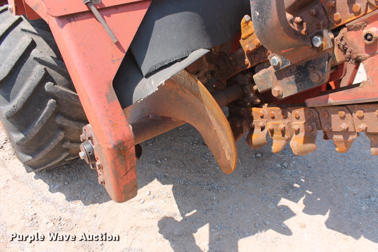 image for item DZ9990 2003 Ditch Witch 3610DD trencher