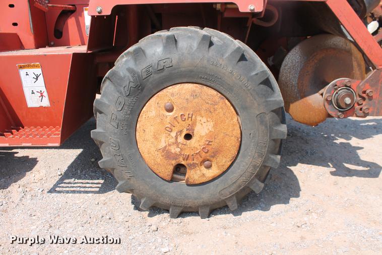 image for item DZ9990 2003 Ditch Witch 3610DD trencher