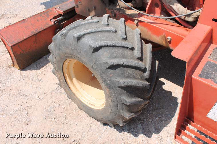 image for item DZ9990 2003 Ditch Witch 3610DD trencher