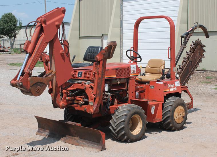 image for item DZ9991 2000 Ditch Witch 3610DD trencher