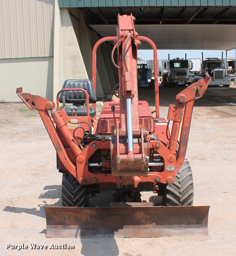 image for item DZ9991 2000 Ditch Witch 3610DD trencher