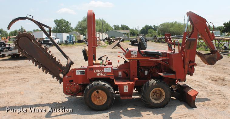 image for item DZ9991 2000 Ditch Witch 3610DD trencher